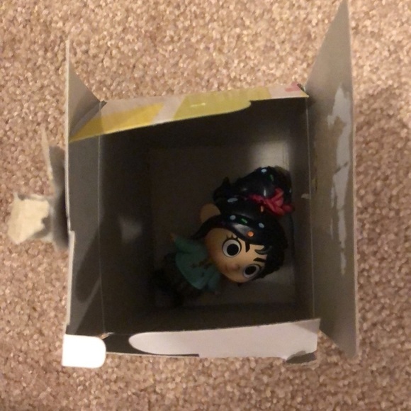 Vanellope Funko Mystery Minis Vinyl Figure - Picture 4 of 4